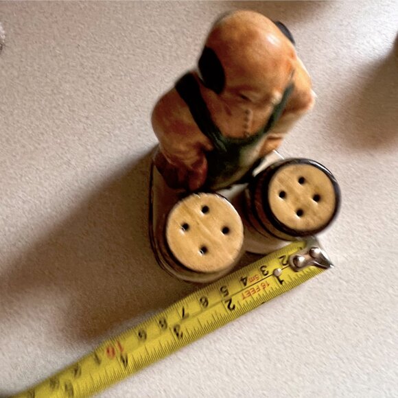 Vintage Bartender with Kegs Salt & Pepper 3 piece set Antique - Picture 2 of 9